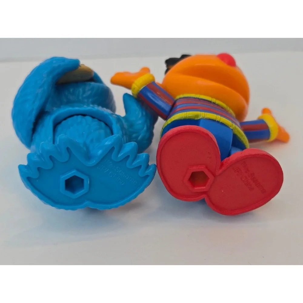 Just Play Sesame‎ Street Neighborhood Friends Cookie Monster Ernie 3
